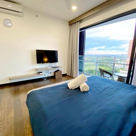 Almas Suites Puteri Harbour Nusajaya  Ngoại thất bức ảnh