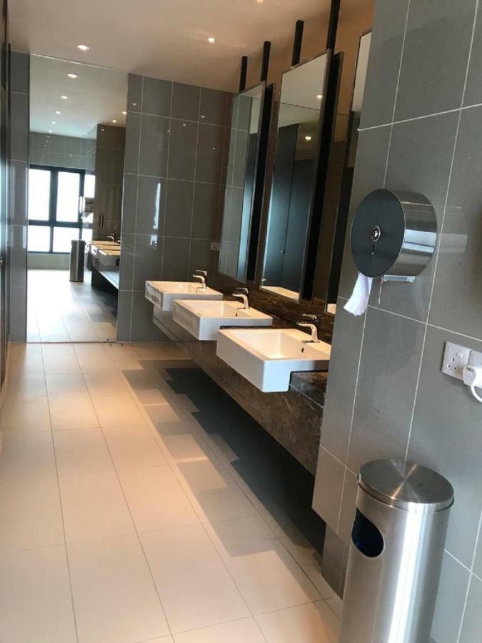 Almas Suites Puteri Harbour Nusajaya  Ngoại thất bức ảnh