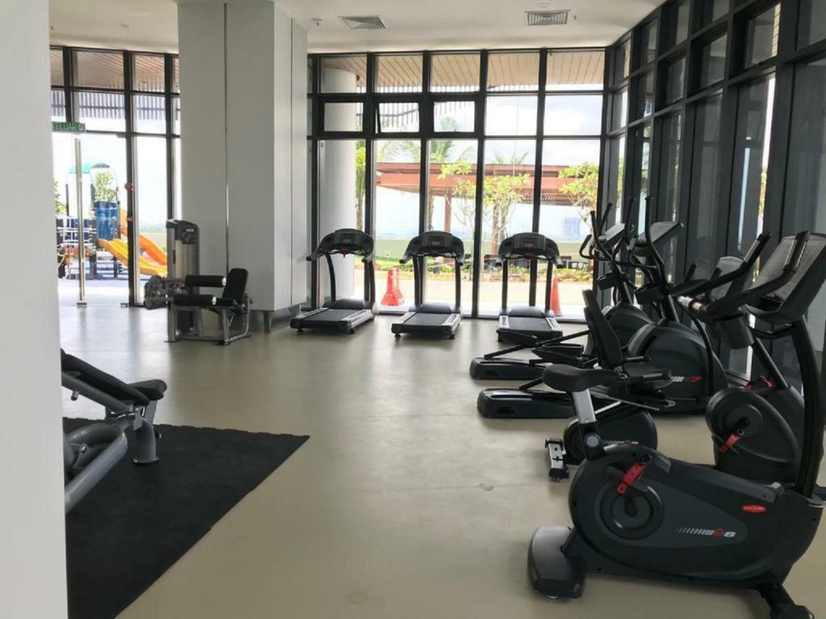 Almas Suites Puteri Harbour Nusajaya  Ngoại thất bức ảnh