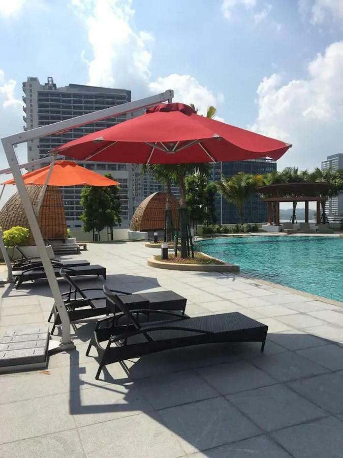 Almas Suites Puteri Harbour Nusajaya  Ngoại thất bức ảnh